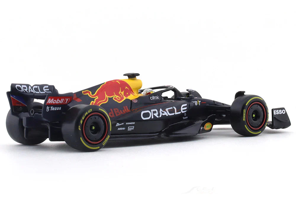 Bburago - 1/43 Scale Model - 2022 RedBull racing RB18 #1 Max Verstappen