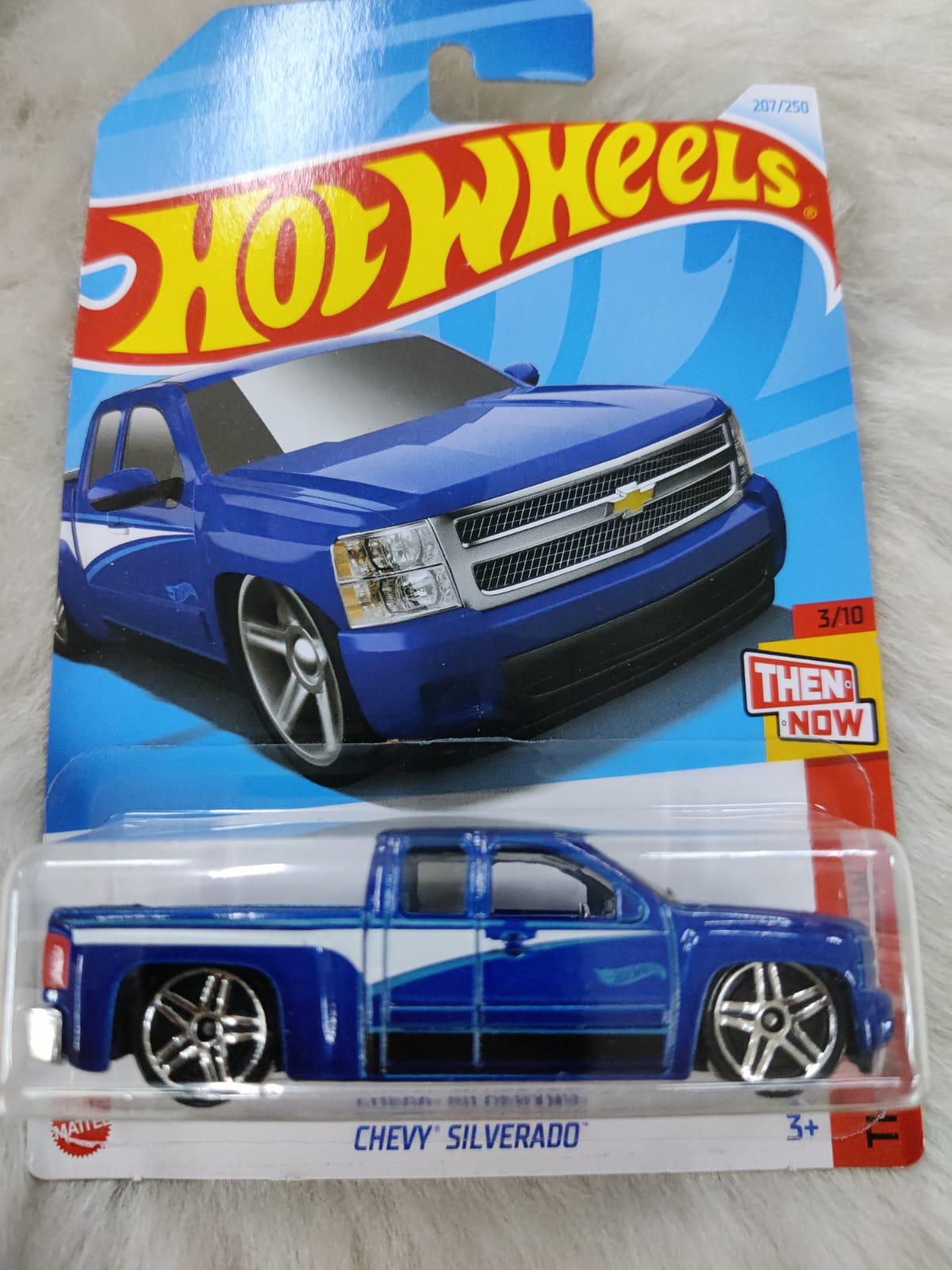 Hot Wheels Chevy Silverado Vehicle Exclusive Collection