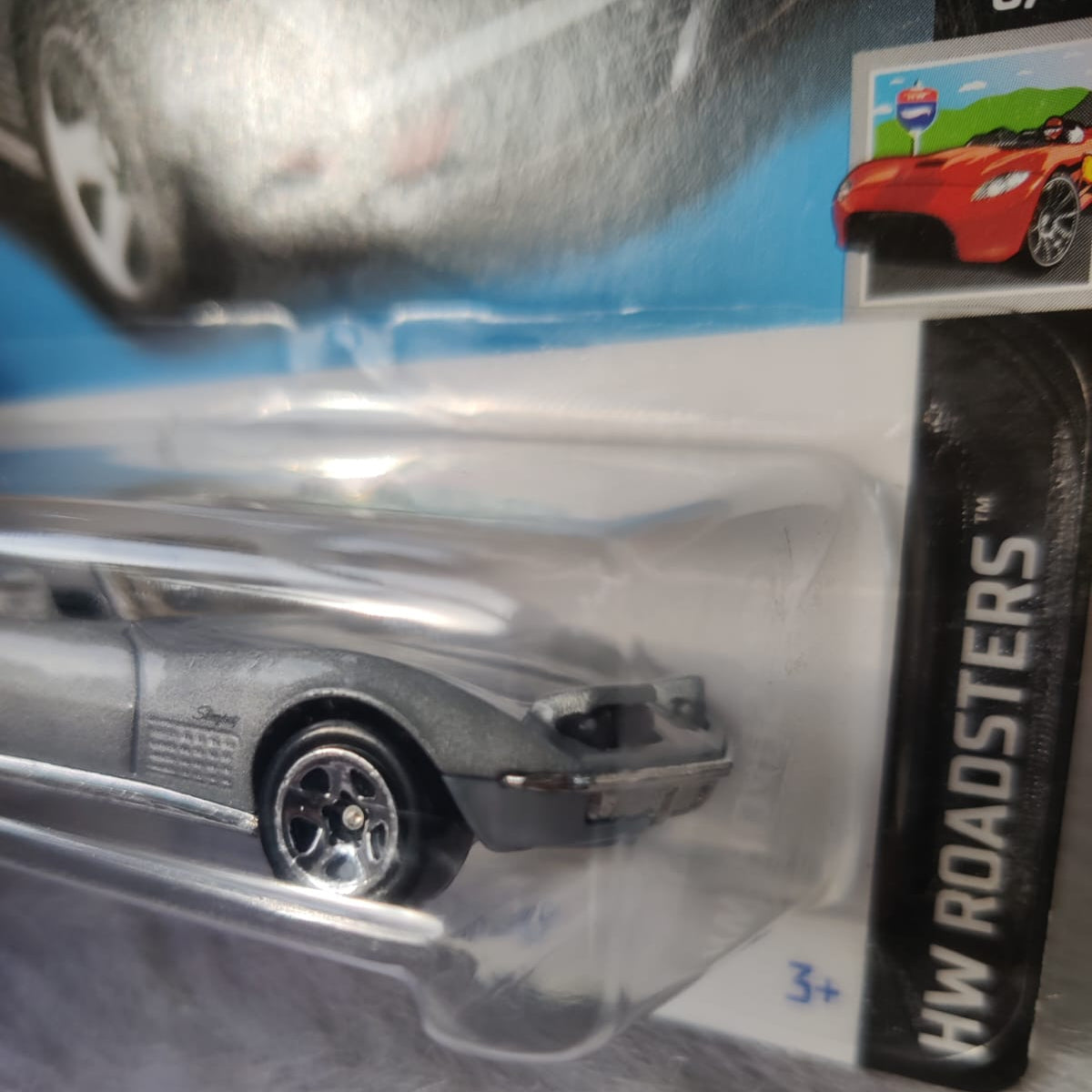 Hot Wheels Imported '72 Stingray Convertible Vehicle Exclusive Collection