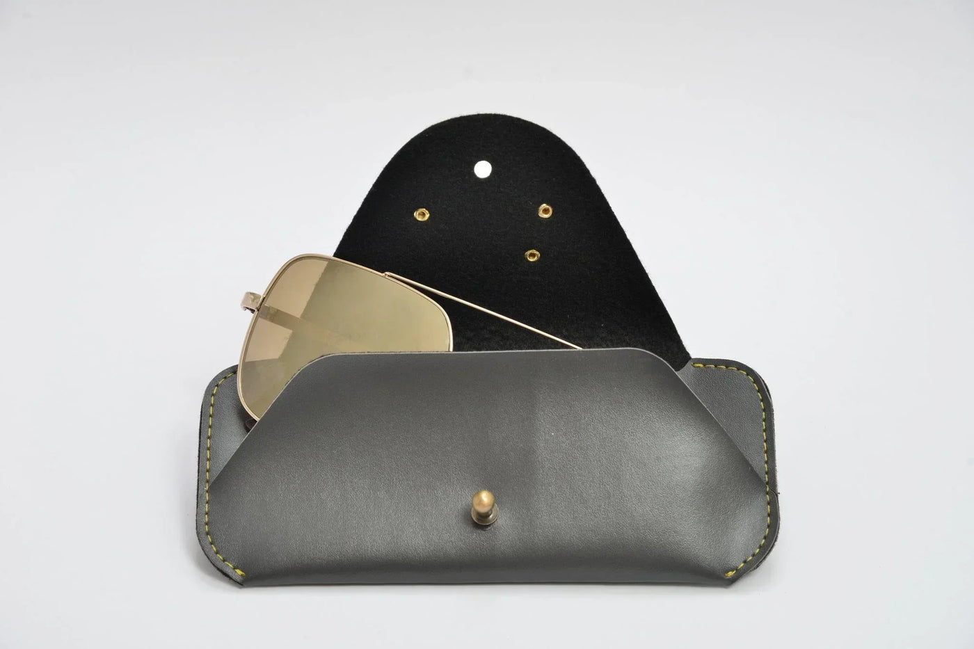 Personalized Stylish Eyewear Case 2.0 - Grey